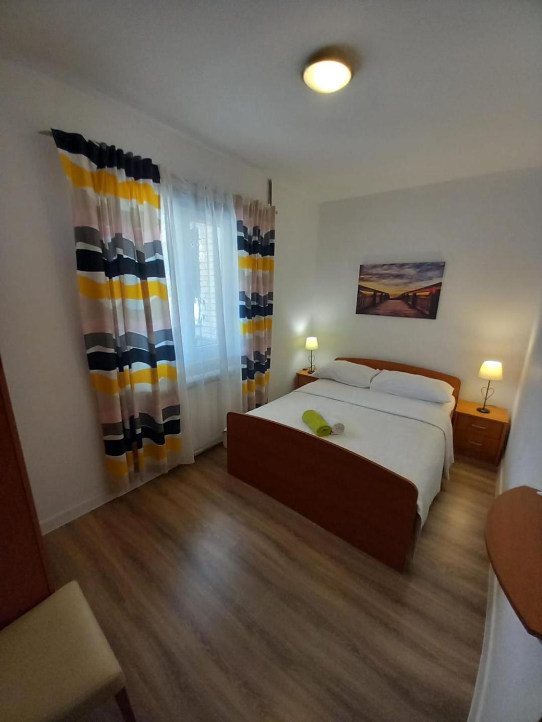 Apartments Pipi Pakoštane 外观 照片