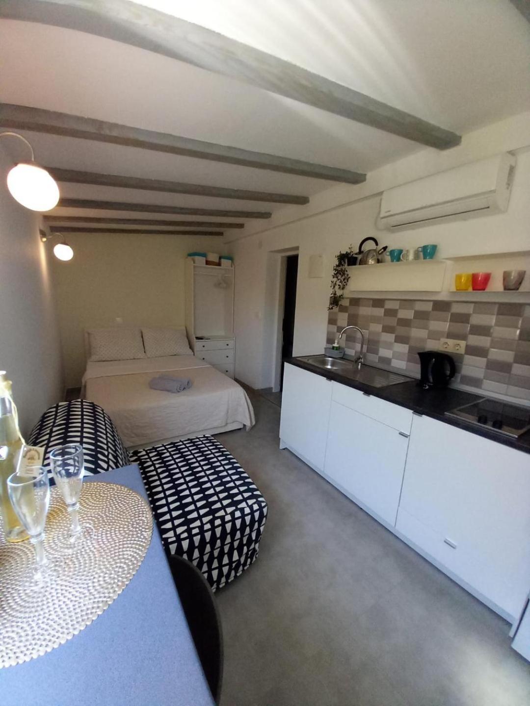 Apartments Pipi Pakoštane 外观 照片