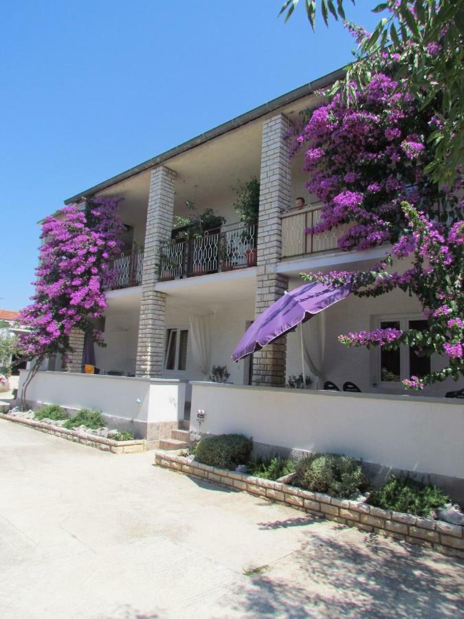 Apartments Pipi Pakoštane 外观 照片