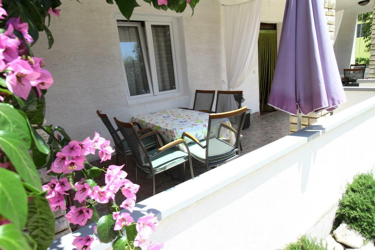 Apartments Pipi Pakoštane 外观 照片