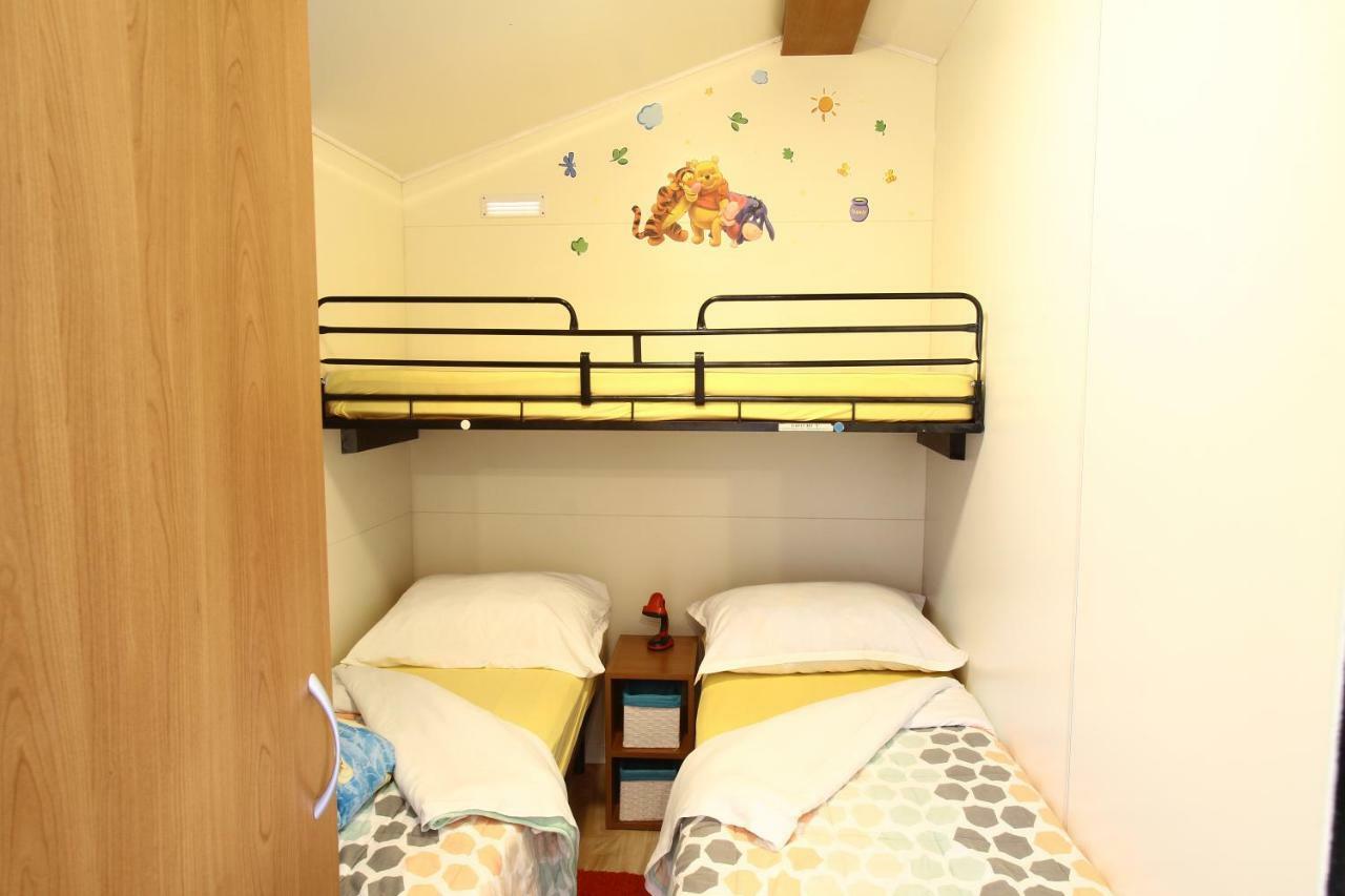 Apartments Pipi Pakoštane 外观 照片