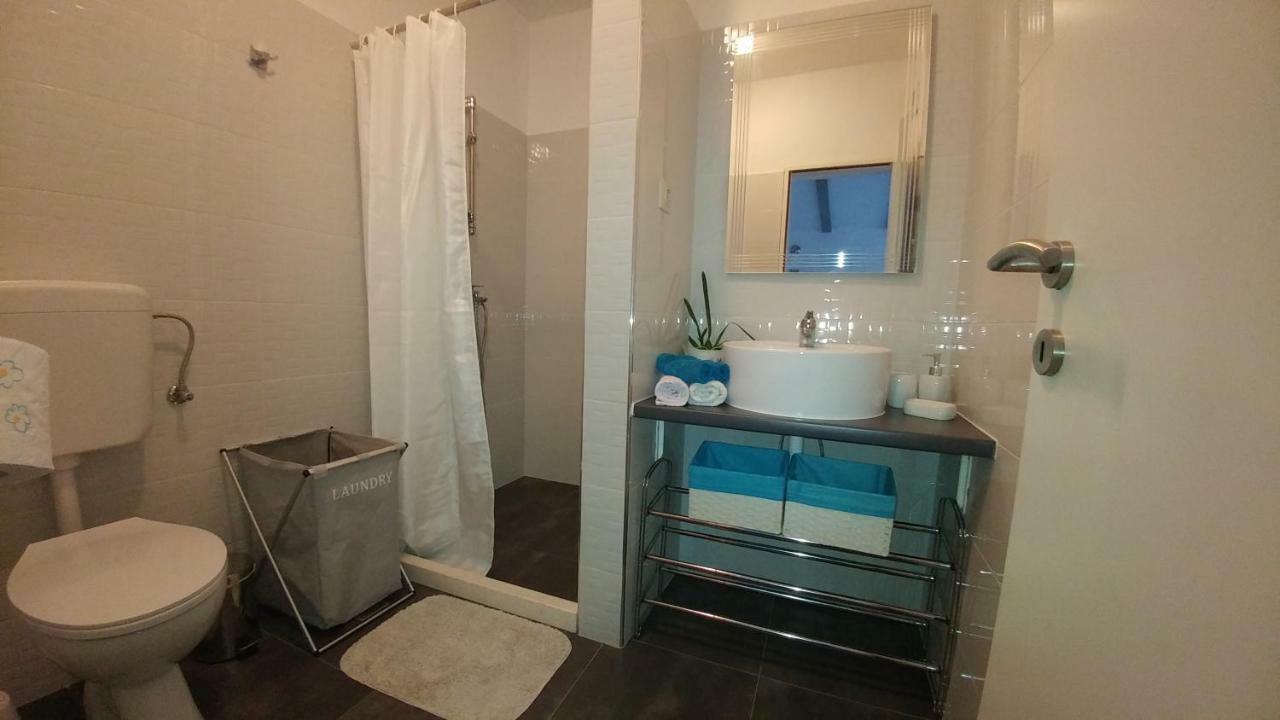 Apartments Pipi Pakoštane 外观 照片